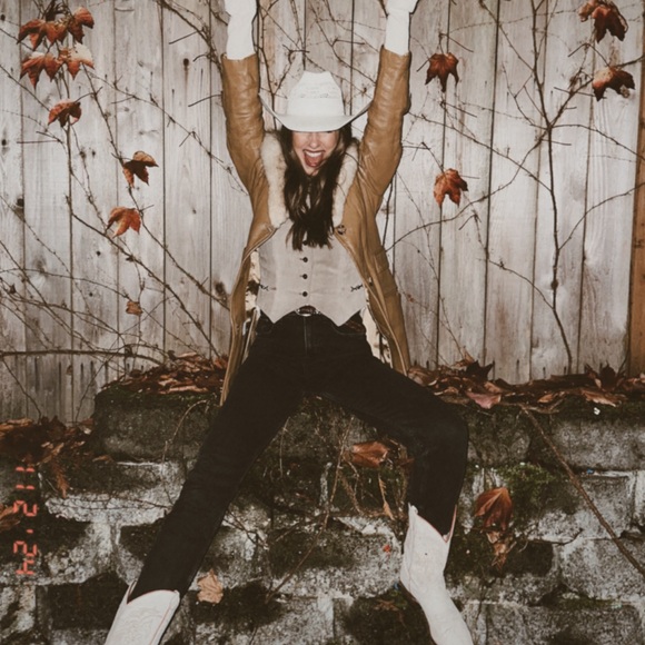 Vintage an original by Peter Caruso 1970s brown Leather Fur collar jacket - Picture 2 of 12